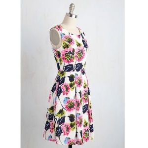 ModCloth I rest my grace Dress in painted blooms M